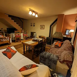 Сasa de vacaciones La Casa Del Pueblo, Villaluenga Del Rosario